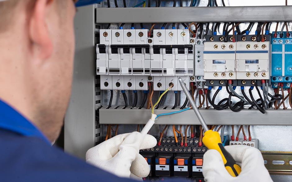 taux horaire électricien Igny